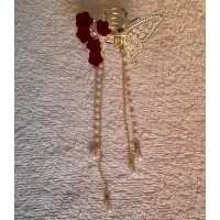 Шпилька для волосся метелик з червоними квітами