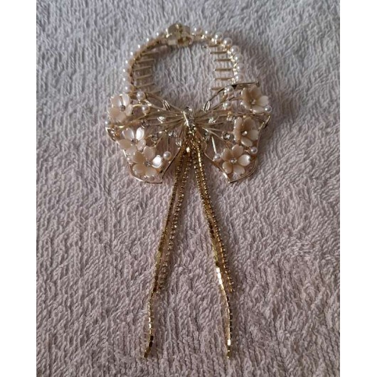 Шпилька для волосся метелик з білими квітами