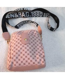 Сумка зі шкірозамінника