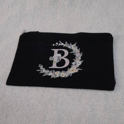 Косметичка чорна з малюнком